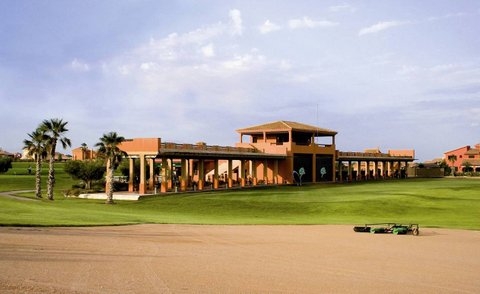 Hacienda del Álamo golf course, school and driving range