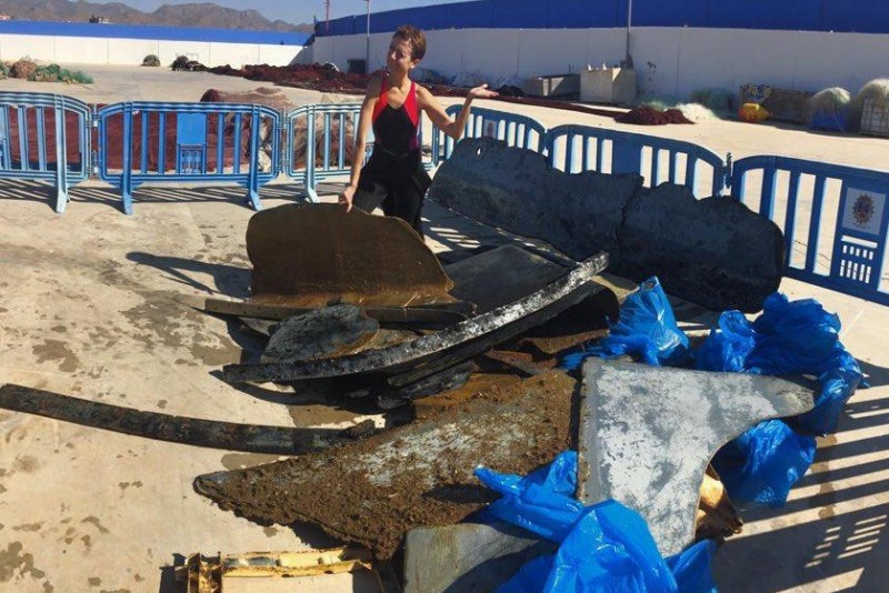 <span style='color:#780948'>ARCHIVED</span> - 800 kilos of marine waste removed from the bay of Mazarrón
