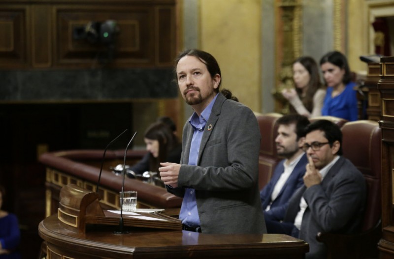 <span style='color:#780948'>ARCHIVED</span> - Spain at last has its first coalition government since 1939