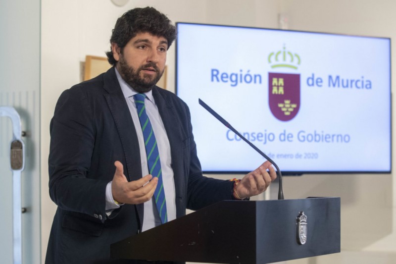 <span style='color:#780948'>ARCHIVED</span> - Murcia president identifies the Mar Menor as the top priority for 2020
