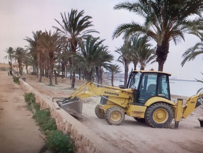 <span style='color:#780948'>ARCHIVED</span> - Sand going back on the beaches by Camping la Manga