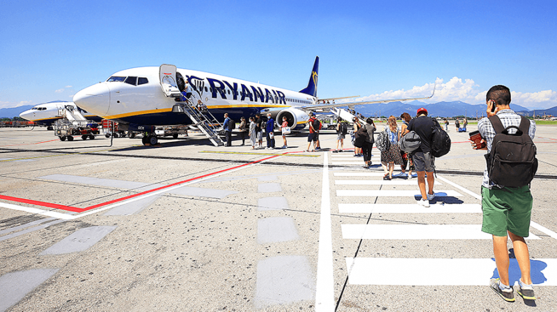 <span style='color:#780948'>ARCHIVED</span> - Ryanair and Easyjet expand routes and launch special offers on flights to the Canary Islands
