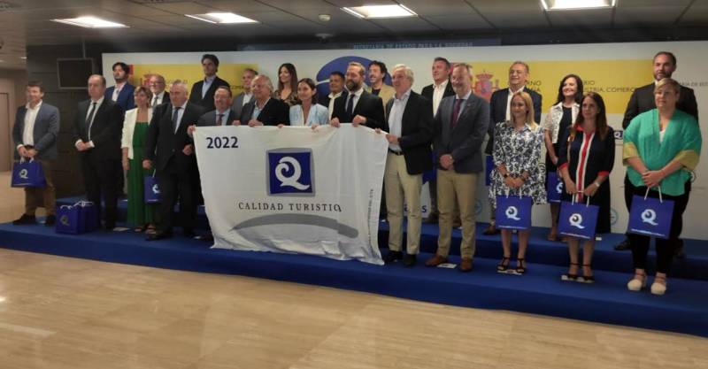 <span style='color:#780948'>ARCHIVED</span> - Seven Mazarron beaches awarded Q for Quality flags in 2022