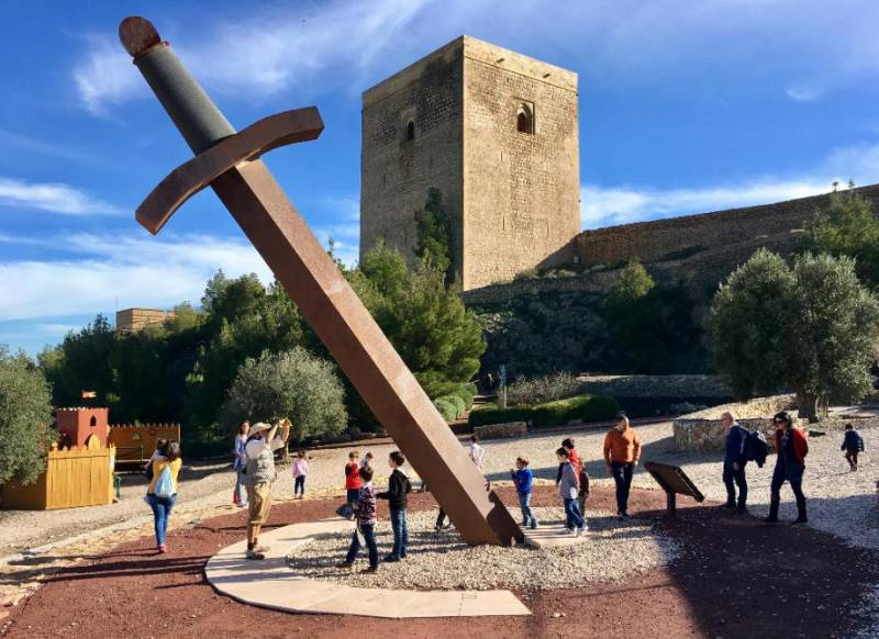 <span style='color:#780948'>ARCHIVED</span> - July 22 Guided tour of the Torre Alfonsina in Lorca castle
