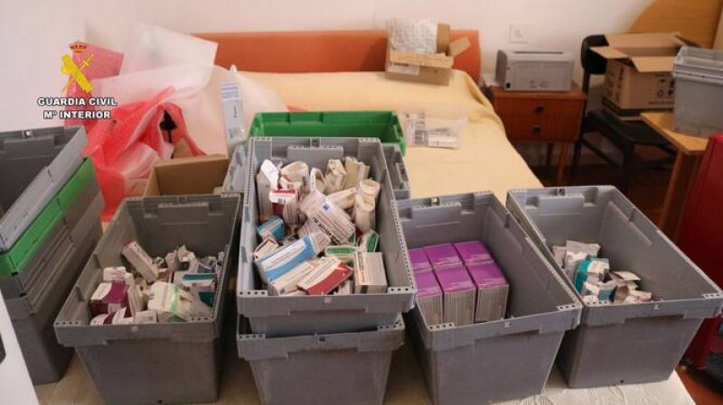 <span style='color:#780948'>ARCHIVED</span> - Alicante pharmacist arrested for cloning hundreds of health cards and social security fraud