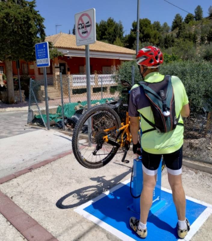 Alhama installs public bike repair station for cyclists