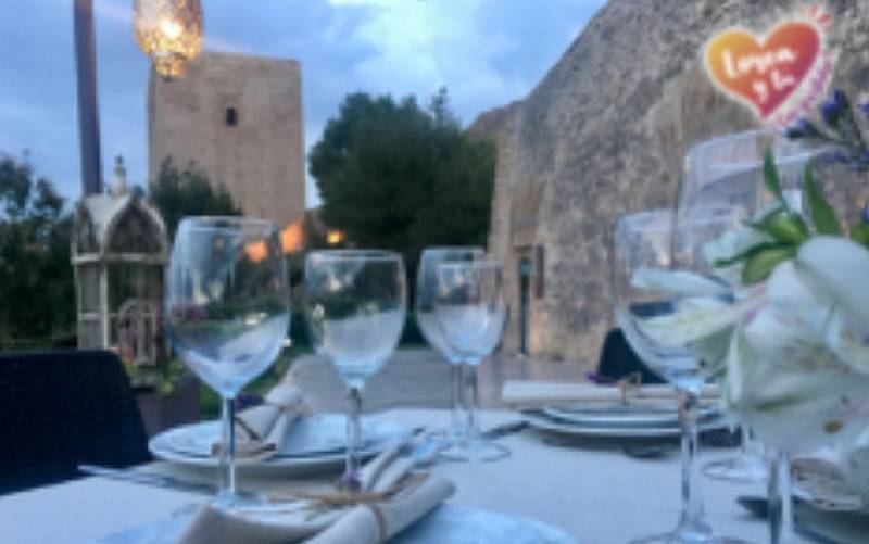 July 2026 Enjoy a romantic dinner with live music in the courtyard of Lorca castle