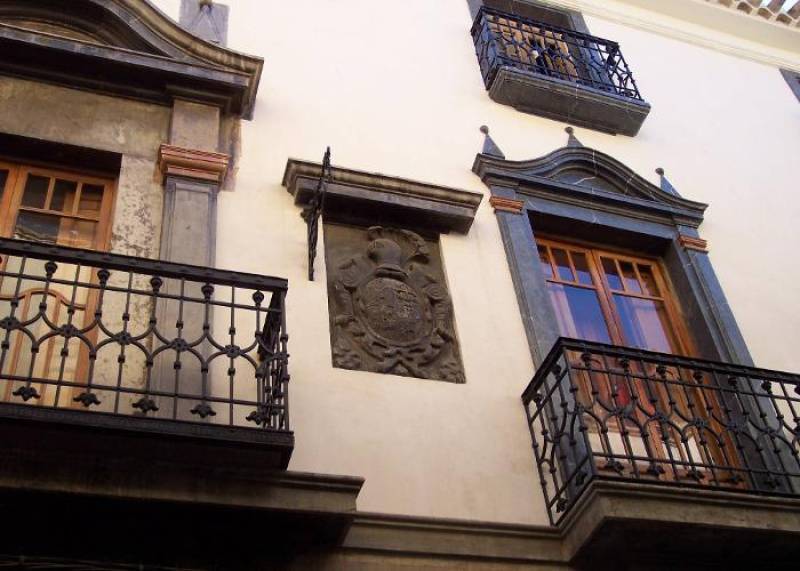 October 18 Free guided tour of the coats of arms in Caravaca
